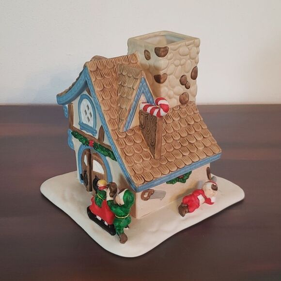 Vintage Partylite "Santa's Workshop" Holiday Tealight Candle Holder (P0269) - Picture 3 of 15